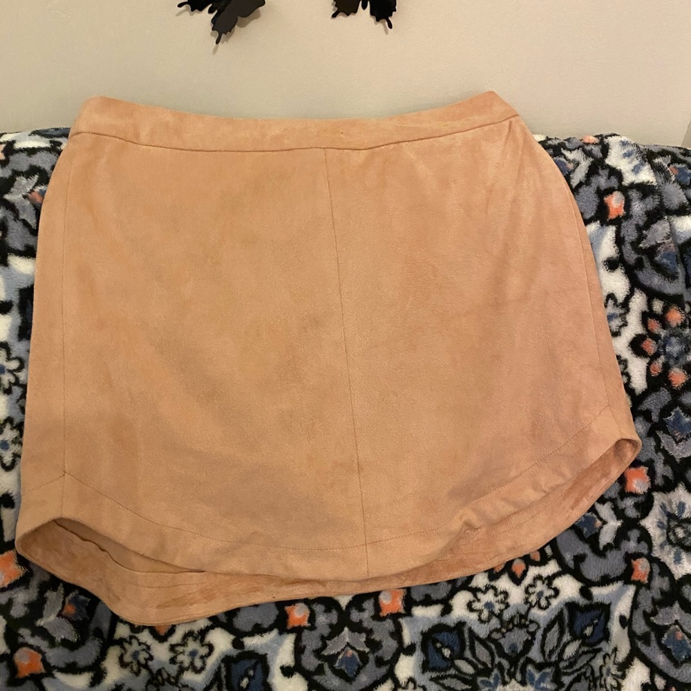Skirt - Picture 3 of 3